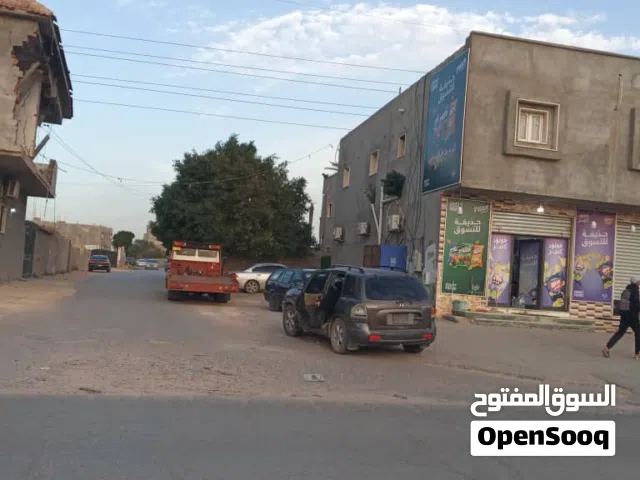 استراحة قيد الانشاء بها حوض سباحة مساحة الأرض 309 متر مسقوف 95 متر داخل مقسم استراحات طريق 8 متر خاص