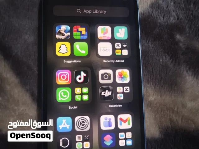 Iphone 13 مستعمل حالته ممتازه
