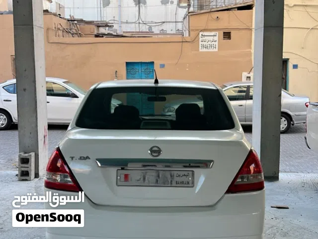 2008 نيسان تيدا