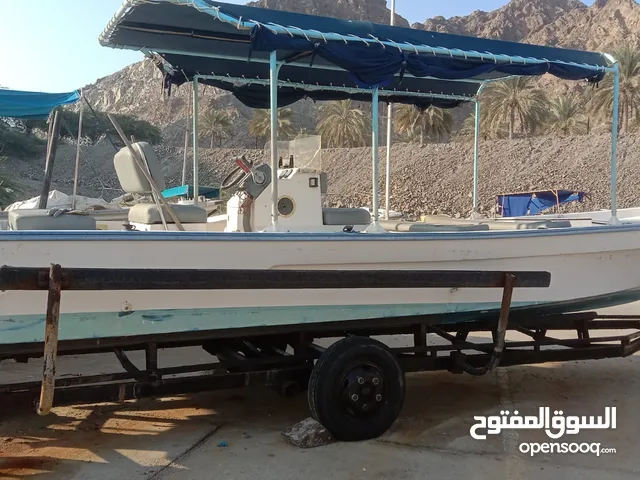 قارب للبيع   Boat for Sale