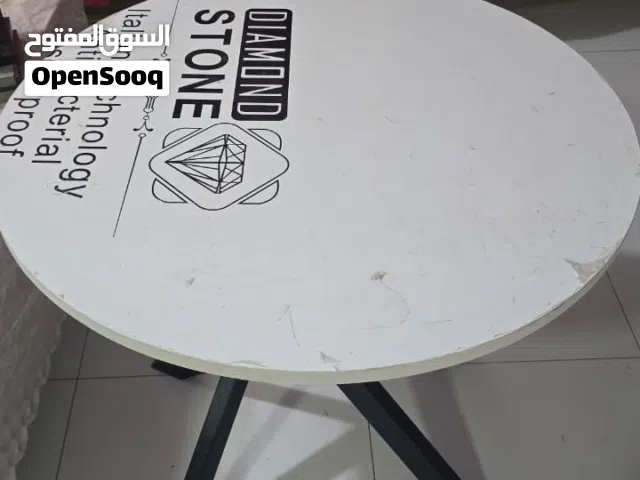 طاولات للبيع