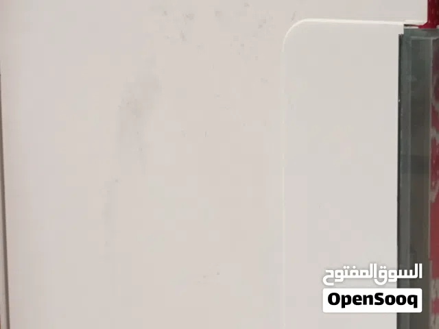 طابعة HP HP DeskJet Ink Advantage 2545 هي طابعة منزلية متعددة الاستخدامات، وتعتبر من الطابعات المشه
