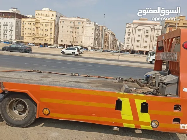 سطحه في جده