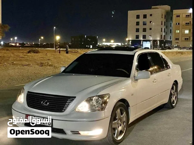 Used Lexus LS in Sharjah