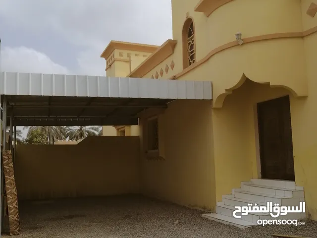290 m2 More than 6 bedrooms Villa for Sale in Al Batinah Al Khaboura