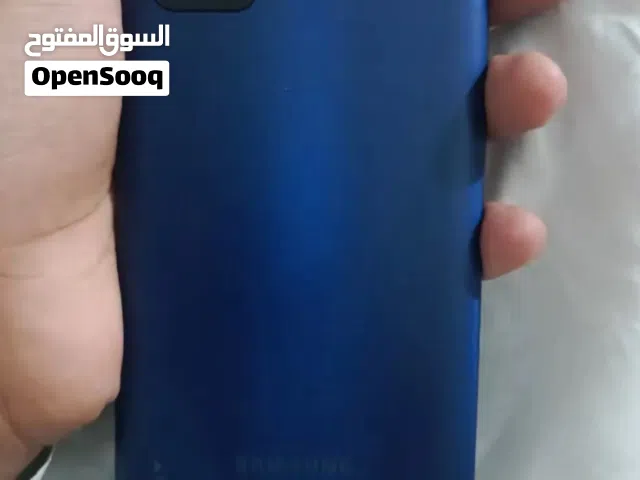 تلفون ساسوني نظيف جدا ويجي معاه الكارتون وكلشي