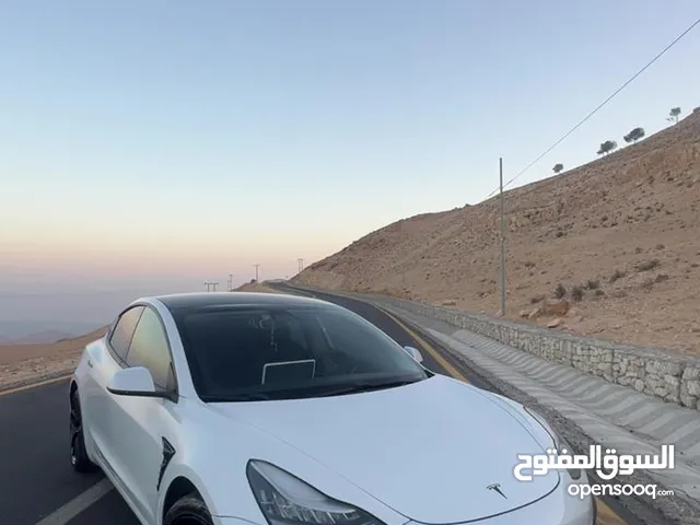 Used Tesla Model 3 in Tafila