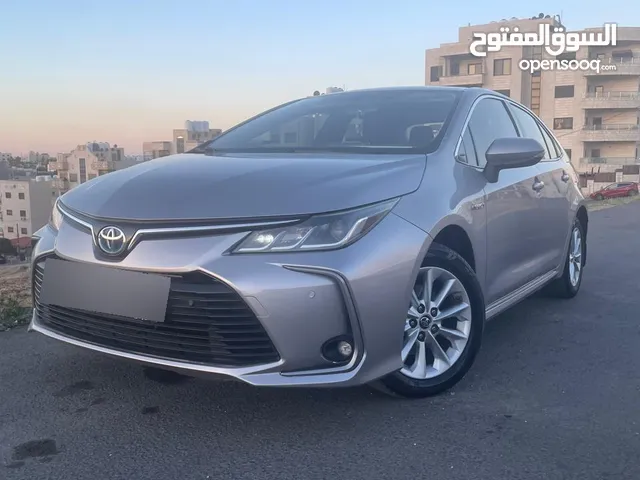 تويوتا كورولا 2019 للبيع