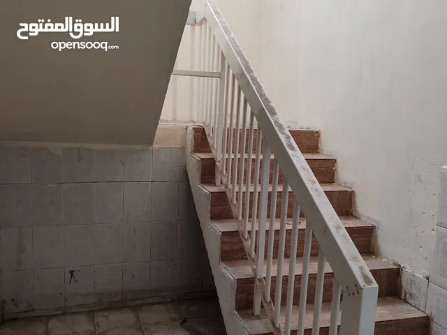 ببيت عربي للا يجار في عجمان منطقه النعيميه يصلح لسكن العمال او الموظفين
