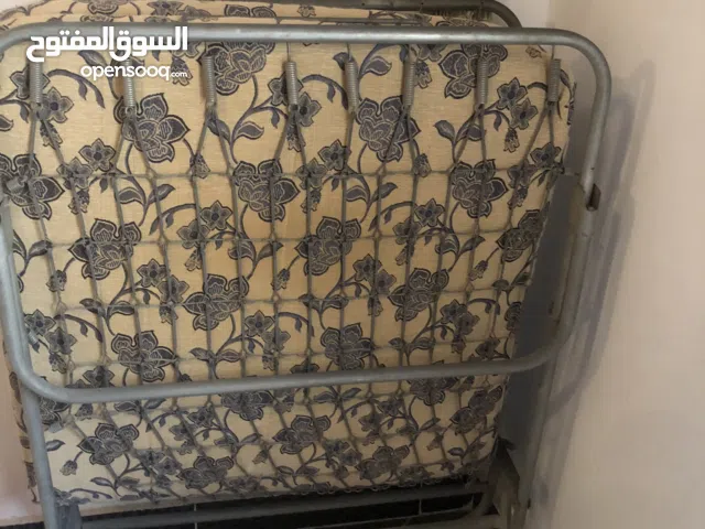 سرير معدني بالمرتبه قابل للطي