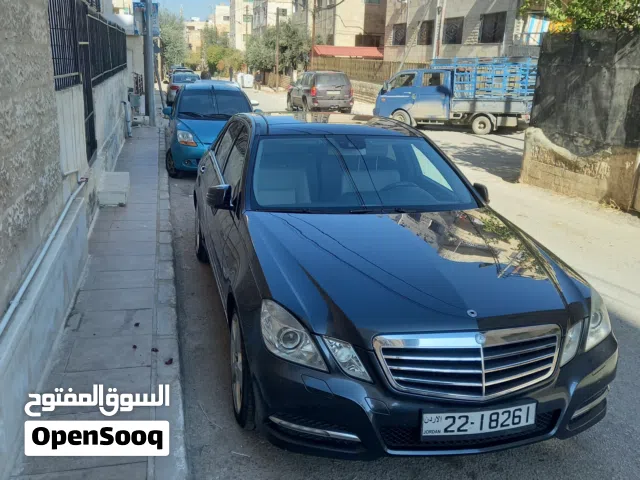 2012 مرسيدس بنز الفئة-E E 200