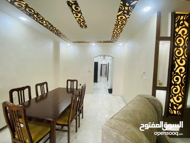 "لا نتقاضى أجرة على طلعة المشاهدة": شقة مفروشة مميزة بدير غبار طابق ثاني 3 غرف نوم للإيجار.
