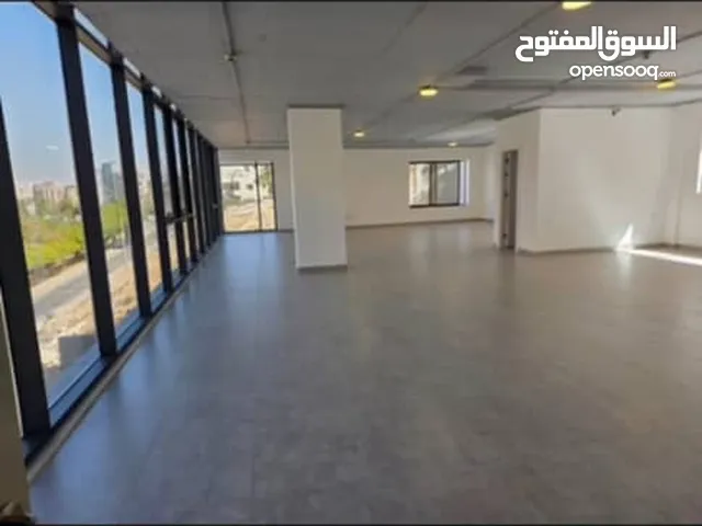41421\مكتب فاخر للايجار في منطقة وادي صقرة موقع حيوي وبسعر مميز