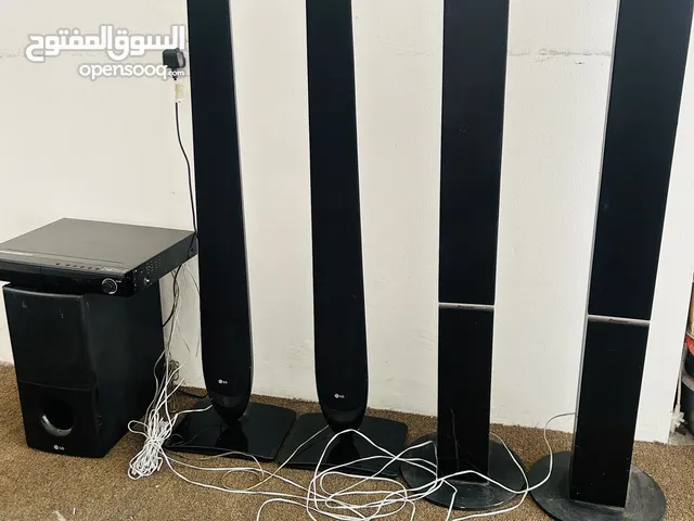LG DVD Home Theater System with Bluetooth connection with 4 speakers and Main Base sound