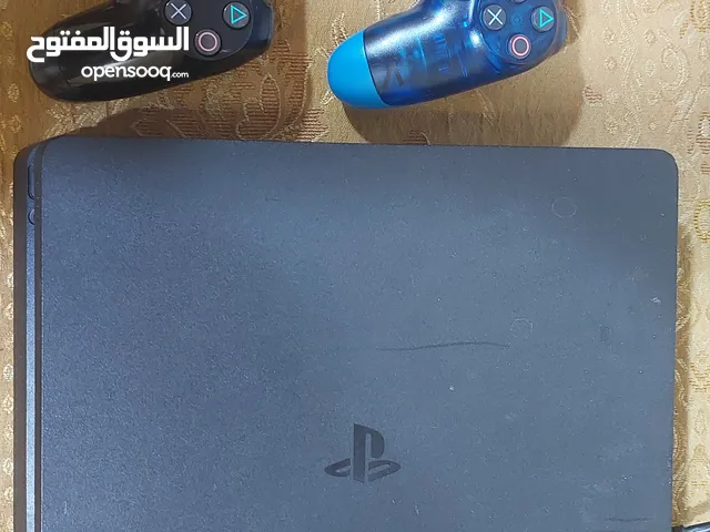 Playstation 4 slim للبيع