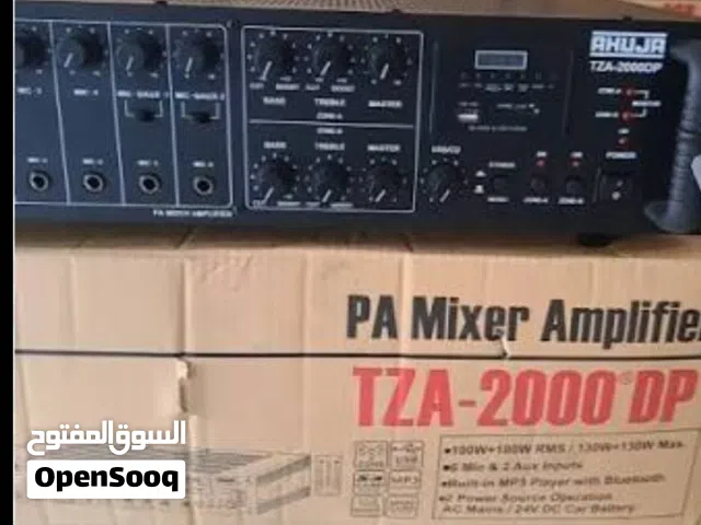 مضخم صوت من نوع Ahuja TZA-2000 يحتوي على ميزات صوتية متقدمة.