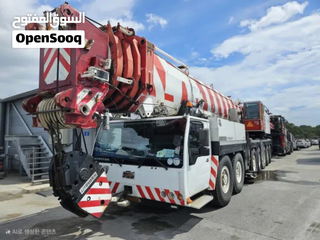 رافعة هيدروليكية ليبهير LTM1400/1 400 طن سنة الصنع: 2004 رافعة هيدروليكية *الشركة المصنعة: ليبهير