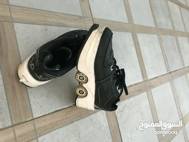 سكيت شبه جديد