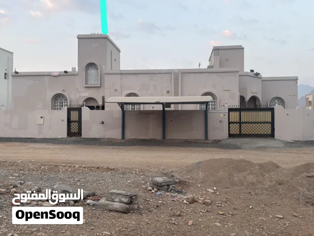 منزل للبيع في العامرات