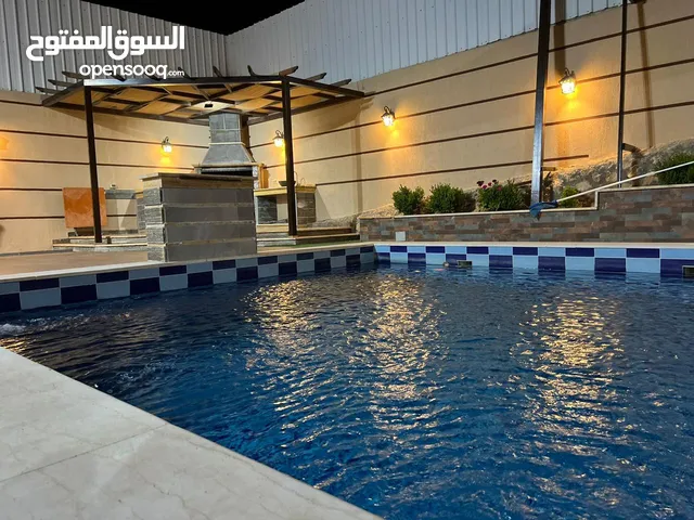 4 Bedrooms Farms for Sale in Zarqa Birayn