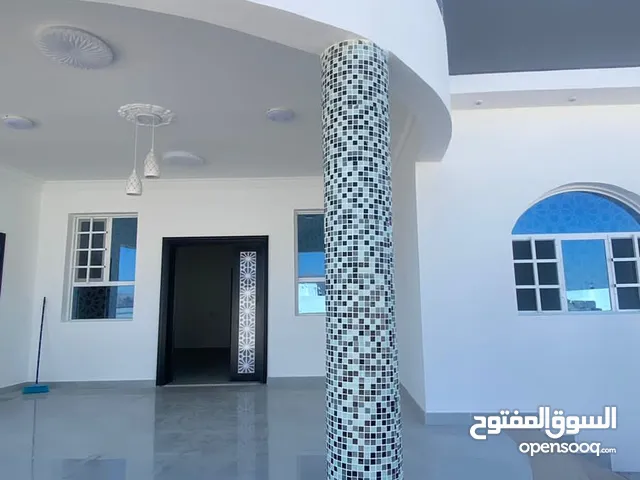 275m2 3 Bedrooms Townhouse for Sale in Muscat Amerat