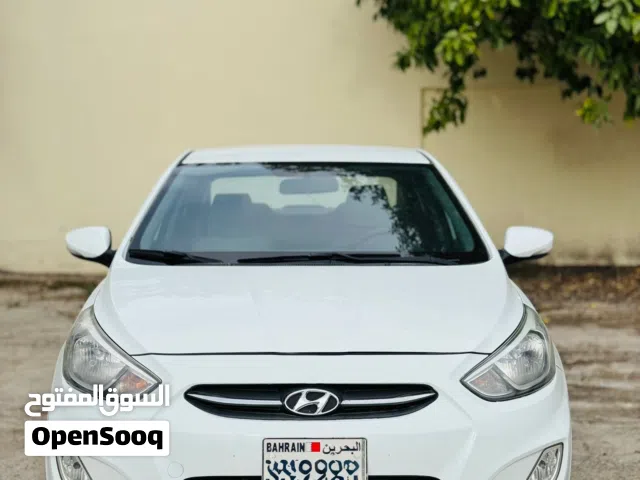 2018 HYUNDAI ACCENT 1.6 4Cylinder # MID OPTION #SONY SPEAKERS and TOUCHSCREEN MEDIA #Alloys