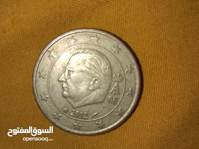 عملة نقدية منذ 2012 ذات سمك ذهبية اللون