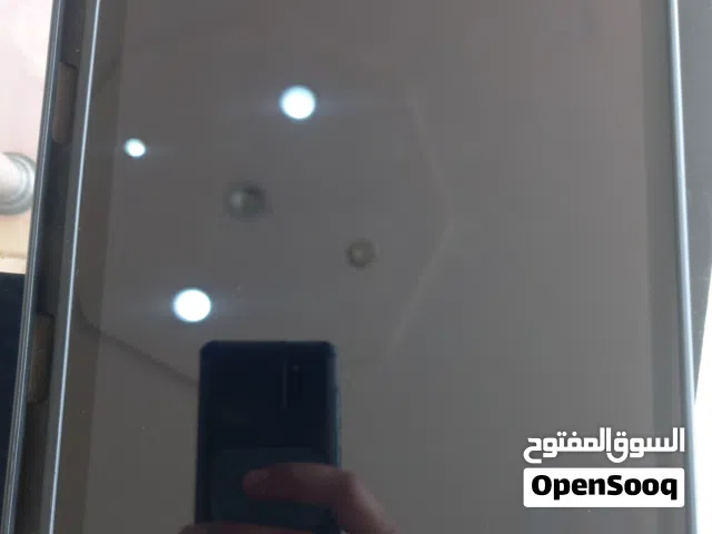 ايباد جيل الثامن ولا خدش ما طلع من الكفر من لما شريته الوصف للتفاصيل