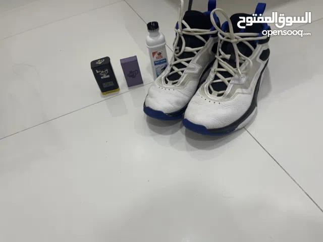 Jordan stay loyal 3s 25BD with negotiations because heavily used