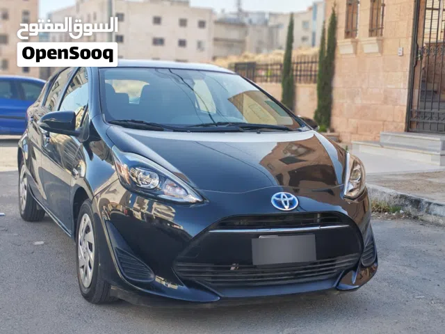 تويوتا بريوس C وارد كندي بحال الوكالة ماشية 38000كم فقط