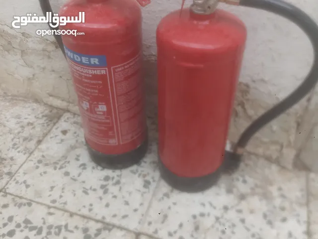 2 طفايت حريق مو مستعملين بحالت الجديد