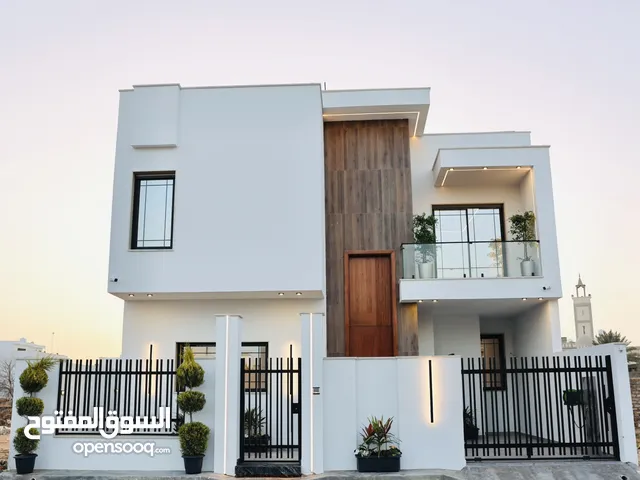 400m2 4 Bedrooms Villa for Sale in Tripoli Al-Serraj