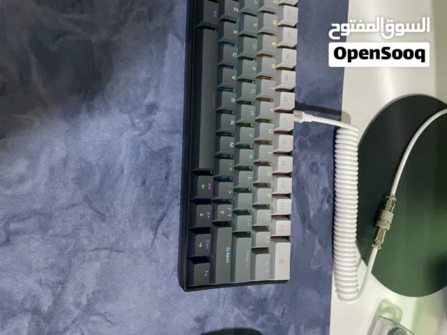 كيبورد الكات زرقاء وموس وشاحن كيبورد