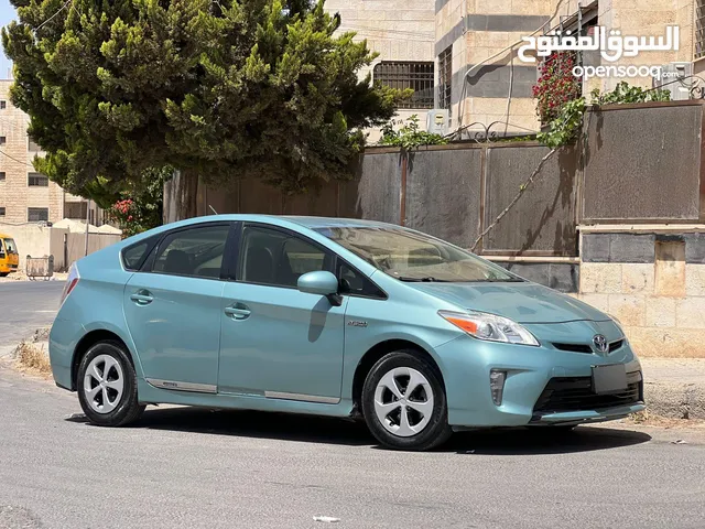 Used Toyota Prius in Amman
