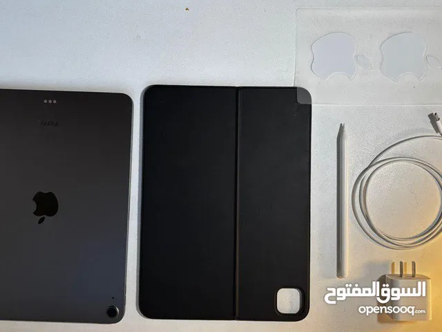 ايباد اير 5 يعتبر جديد استعمال خفيف جدا والسعر قايل للتفاوض ipad air 5 like new