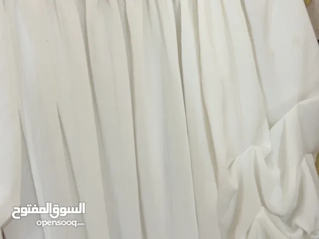 بيع ملابس وإكسسوارات - جديد ومستعمل بحالة ممتازه خذيه قبل لا يطير الكميه محدوده جدا بيع ملابس