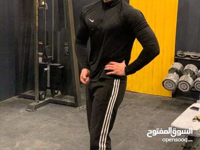 مدرب لياقه بدنيه