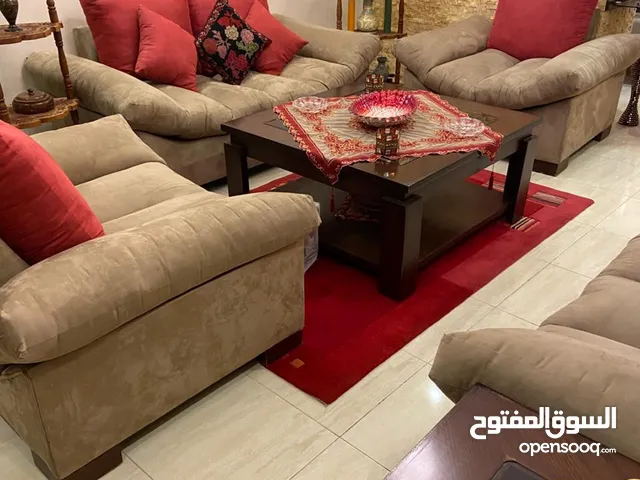 طقم كنب 7 مقاعد خشب سويد وإسفنج دانلوب وقماش شامواه ضد الماء ومريح جدا جدا