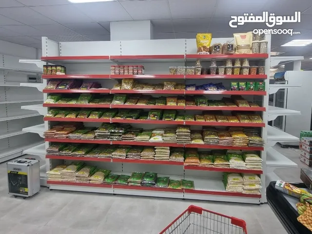 للبيع اغراض محلات .. ارفف وستلندات وكاشيريات والكثير من الاغراض