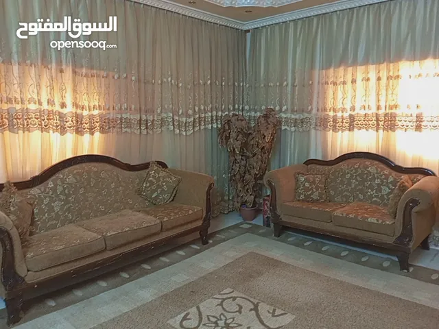 طقم زان خشب 9مقاعد مع السجاده والبردايتين