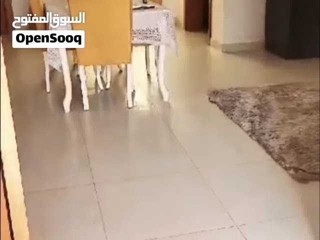 السلام عليكم ورحمة الله وبركاته منزل للبيع في عين زاره الجدادعه مساحه الارض 200 متر 3 غرف نوم وصلون