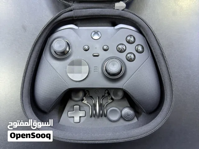 يدة Xbox Elite 2 نظيفة وامورها طيبة واغراضها كاملة