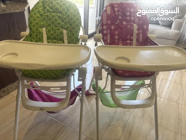 مقاعد طعام للأطفال