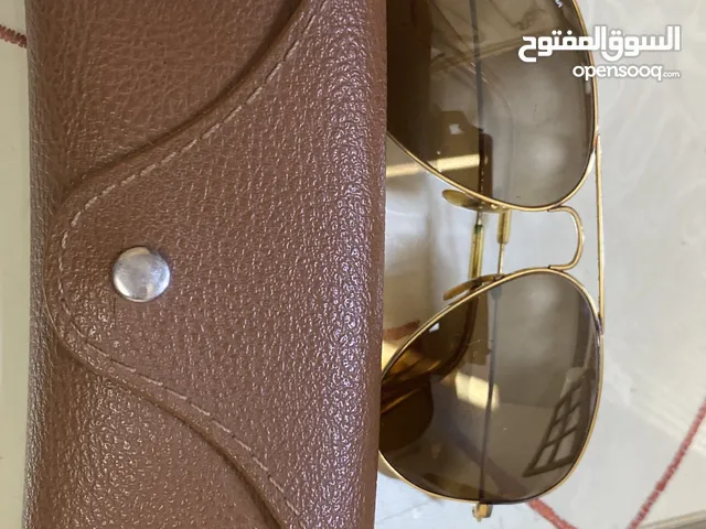 نظارة شمس Ray-Ban أصلية – مستعملة بحالة ممتازة