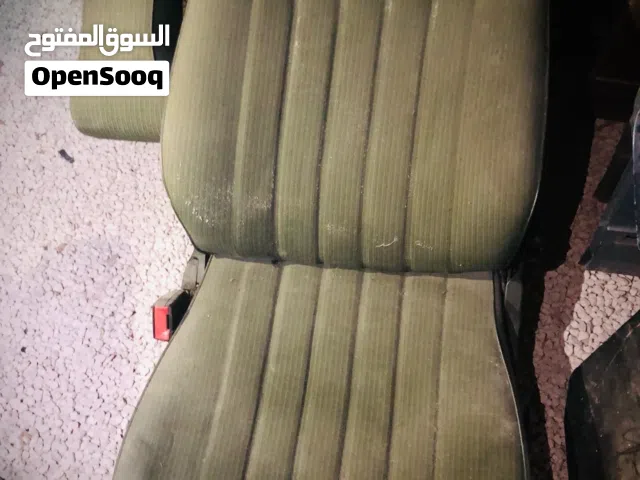 طقم كراسي مع بطانات 123 موديل 84 كوبيه (بحالة الوكالة)