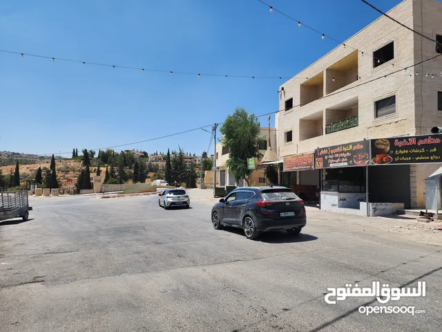 محل للايجار على شارع المنطقة الصناعية جناتا