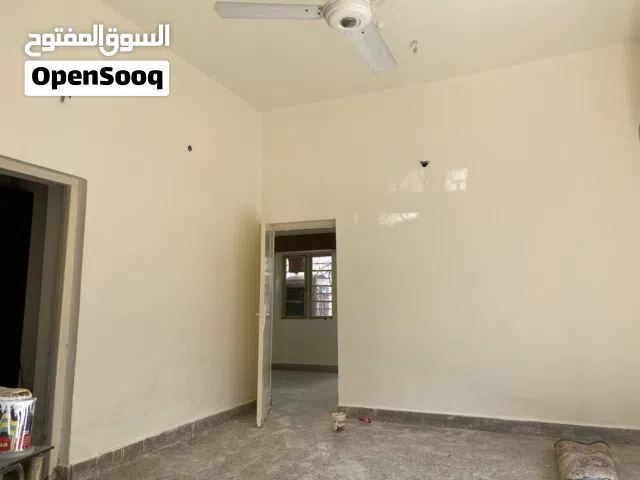 مستعدون لصبغ الدور