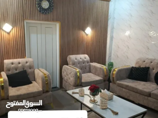 بيت للبيع ثلاث طوابق سفح النزهه تاني دار على الشارع