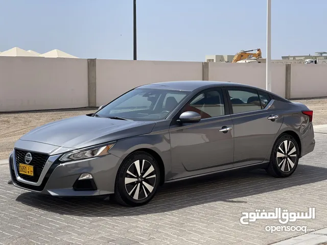 Used Nissan Altima in Al Batinah