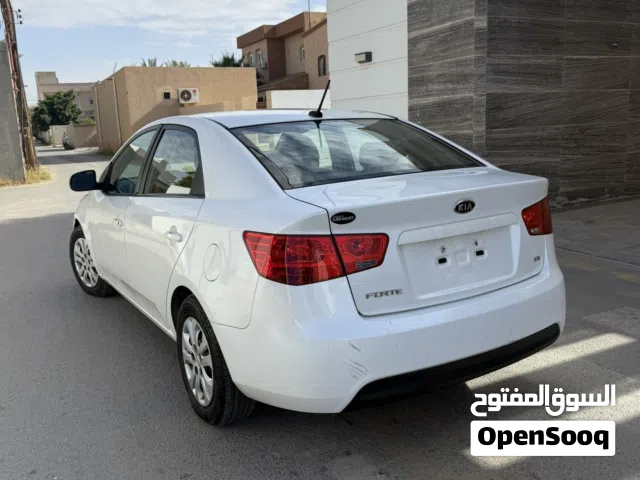 كيا فورتي 2012